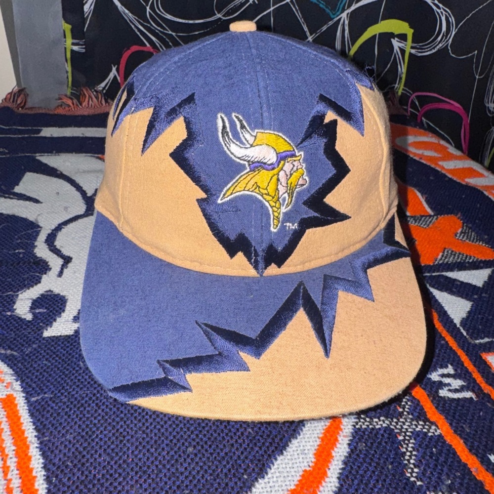 Drew Pearson Minnesota Vikings Hat Mens OSFA Purple Gold jagged edge nfl